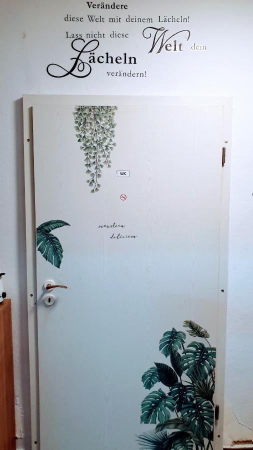 Room In City Center Halle With Shared Bathroom & Kitchen - Free Wifi, Netflix, Ipad & Ground Floor Dış mekan fotoğraf